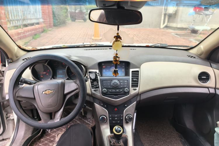 Used Chevrolet Cruze 2015 1.5L Classic SL MT