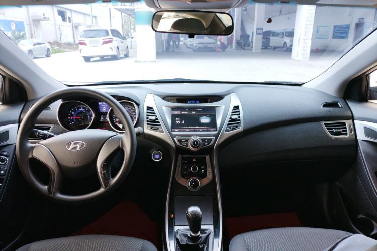 Used Hyundai Elantra (5th Generation / Langdong) 2016 1.6L Manual Luxury Model