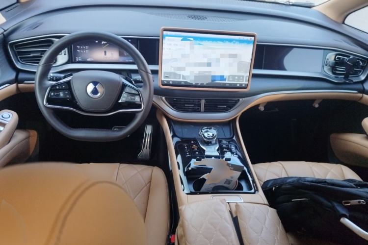 Used Denza D9 2025 DM-i Intelligent Drive 1020 Four-Wheel Drive Flagship Model