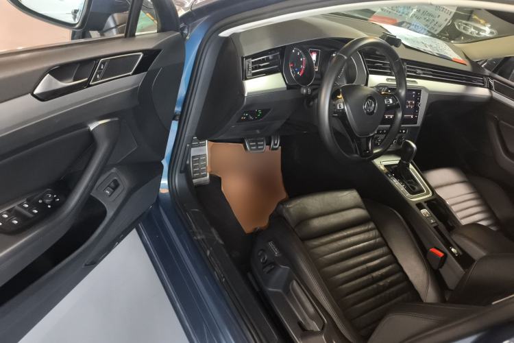 Used Volkswagen Variant 2018 380TSI Two-Wheel Drive Comfort Edition
