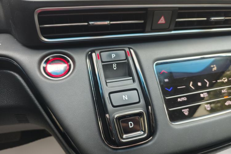 Used Honda Elysion 2022 2.0L eHEV Luxury Edition