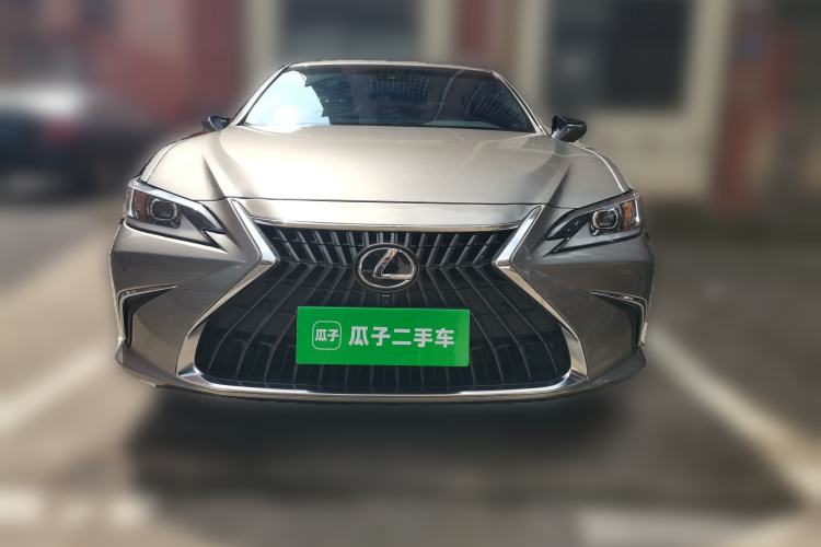 Used Lexus ES 2023 200 Excellence Edition