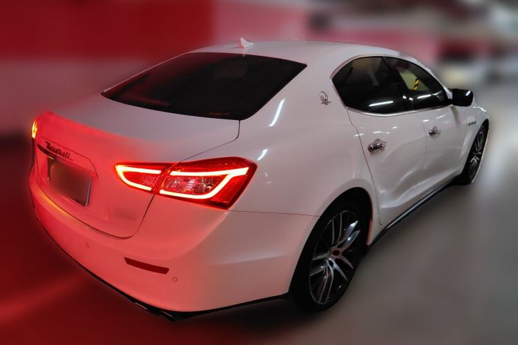 Used Maserati Ghibli 2014 3.0T S Rear Right 45 Deg