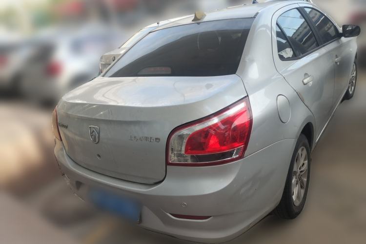 Used Baojun 630 2013 1.5L manual Comfort trim
