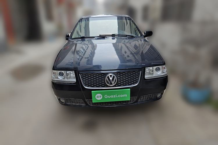 Used Volkswagen Santana Vista 2010 1.6L Manual Comfort Version
