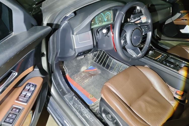 Used Jaguar XFL 2020 XFL 2.0T P250 Four-Wheel Drive Luxury Edition Driver Seat