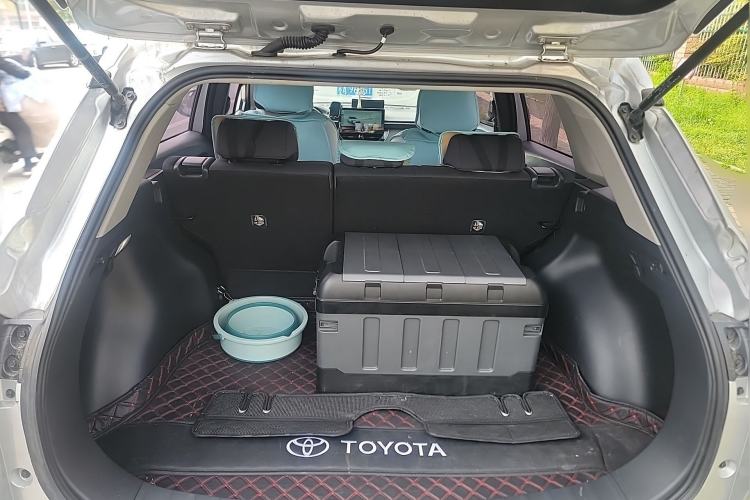 Used Toyota FRONTLANDER 2023 2.0L CVT Leading Edition Trunk