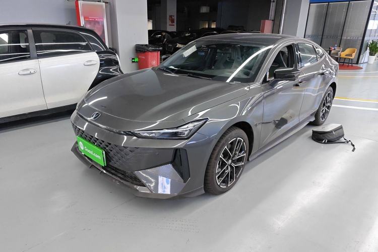 Used CHANGAN UNI-V iDD 2024 Blue Whale Smart Electric iDD 136km Luxury Model