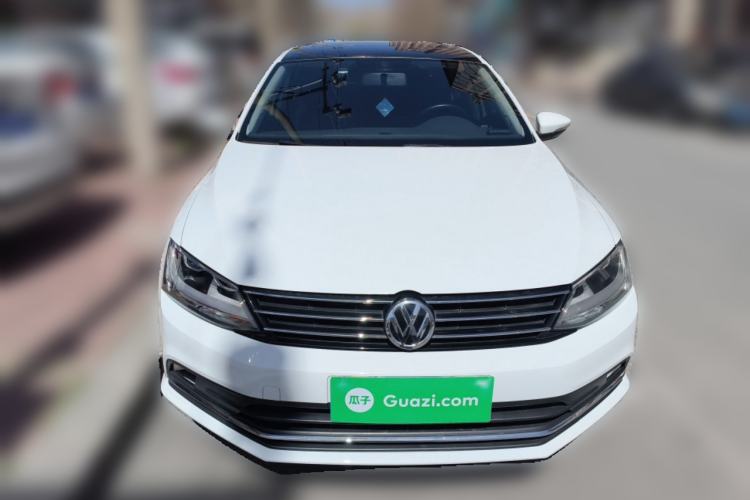 Used Volkswagen Sagitar 2017 230TSI Automatic Comfort Version Front