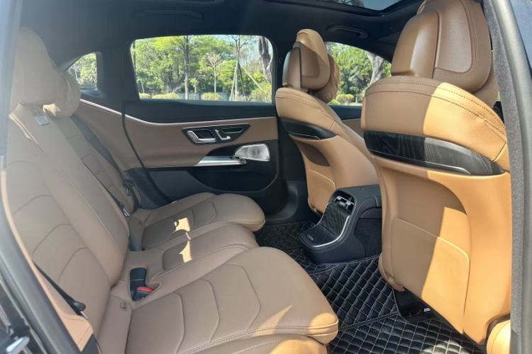 Used Mercedes-Benz E-Class 2025 Facelift E 300 L Luxury Sport Edition
