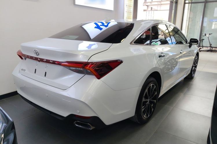 Used Toyota Avalon 2022 2.0L Luxury Edition