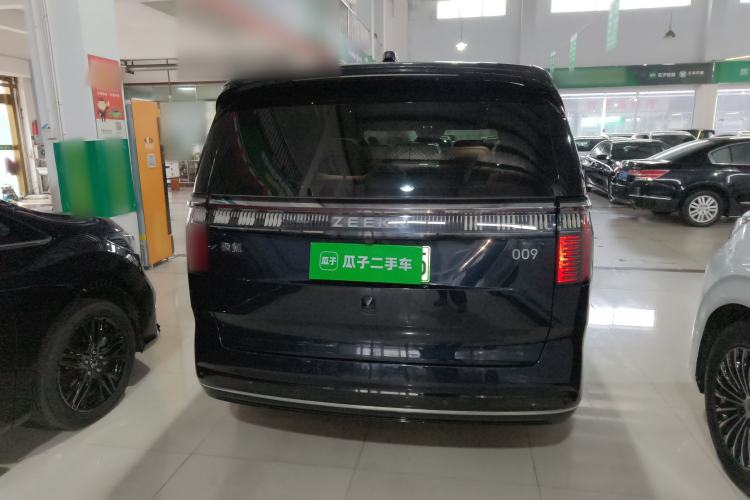 Used Zeekr 009 2022 WE Edition Rear