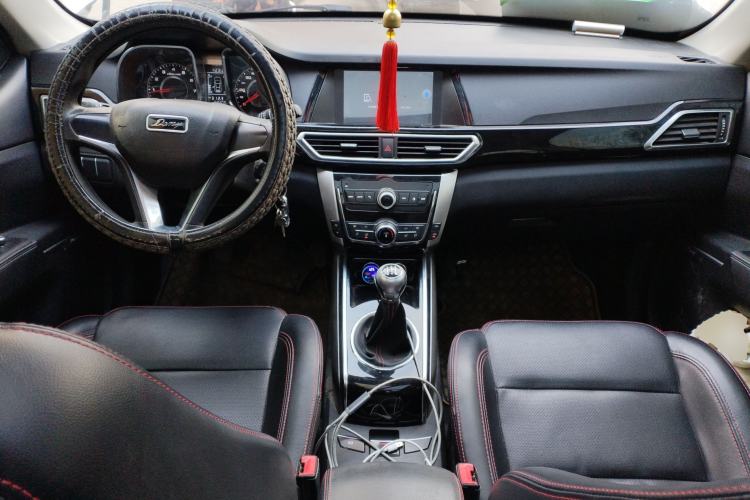 Used Zotye Domy X5 2017 Classic Edition 1.6L Manual Elite Model
