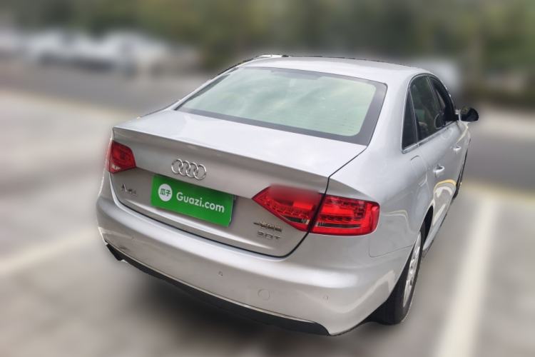 Used Audi A4L 2012 2.0 TFSI automatic standard version