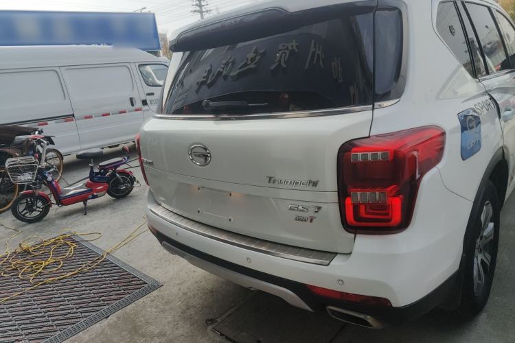 Used GAC Trumpchi GS7 2017 320T Two-Wheel-Drive Luxury Smart Connectivity Model