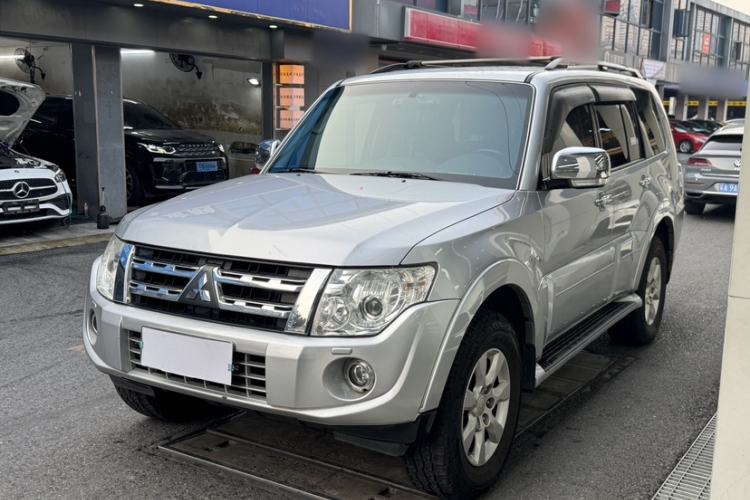 Used Mitsubishi Pajero 2014 3.0L Elite Edition