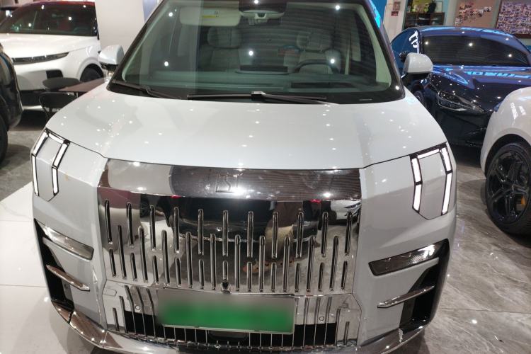 Used Zeekr 009 2024 GAC Trumpchi
