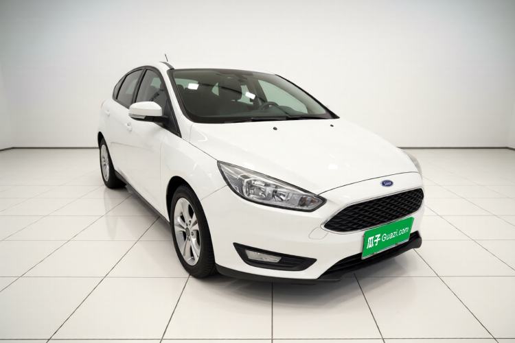 Used Ford Focus 2015 Hatchback 1.6L Automatic Comfort Model Exterior 2