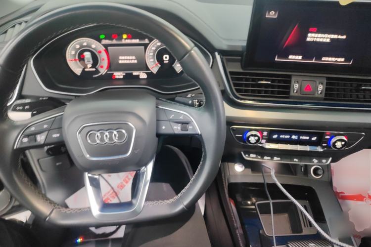 Used Audi Q5L 2022 40T Fashionable and Dynamic Model
