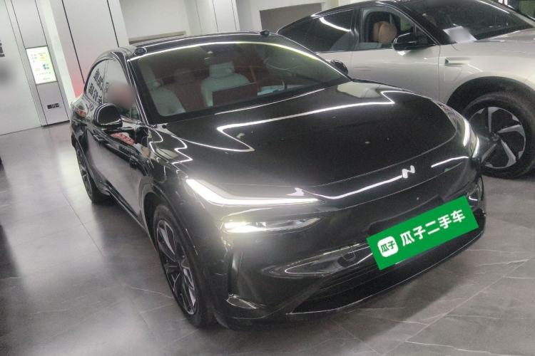 Used ONVO L60 2024 60 kWh Rear-Drive Version Front Right 45 Deg