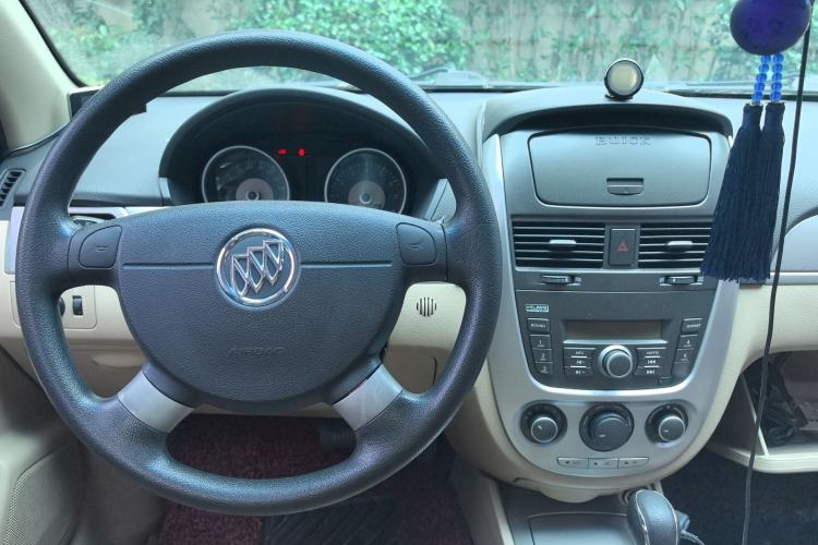 Used Buick Excelle 2013 1.5L Automatic Classic Model
