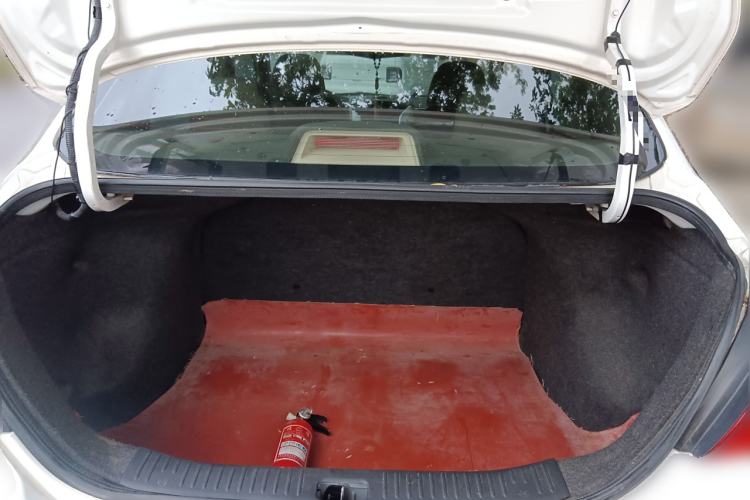 Used Venucia D50 2013 1.6L Manual Luxury Edition
