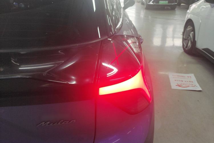 Used MG 4 EV 2022 425 km Luxury Edition
