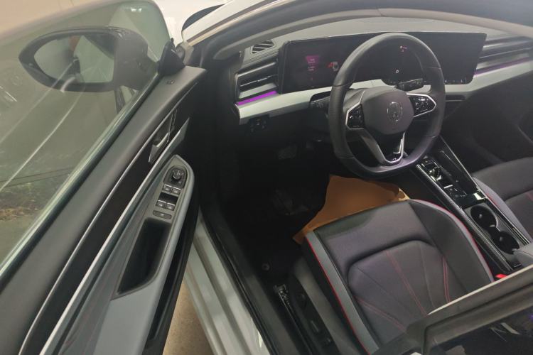 Used Volkswagen Lamando 2024 Lavida L 280TSI DSG Cool & Spicy Edition Driver Seat