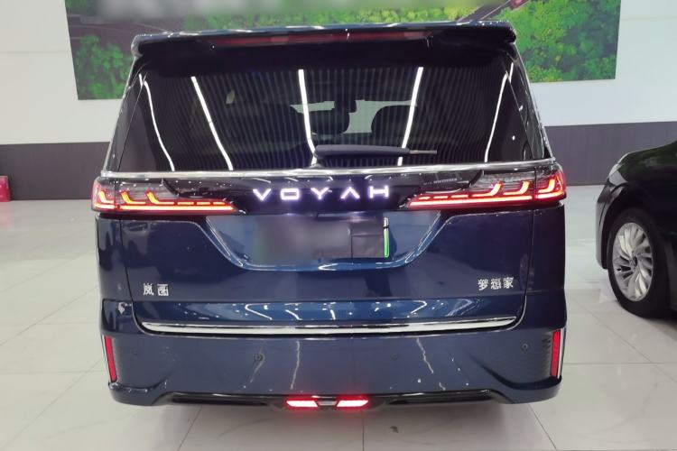 Used VOYAH Dream 2025 PHEV Four-Wheel-Drive Flagship Kunpeng Edition
