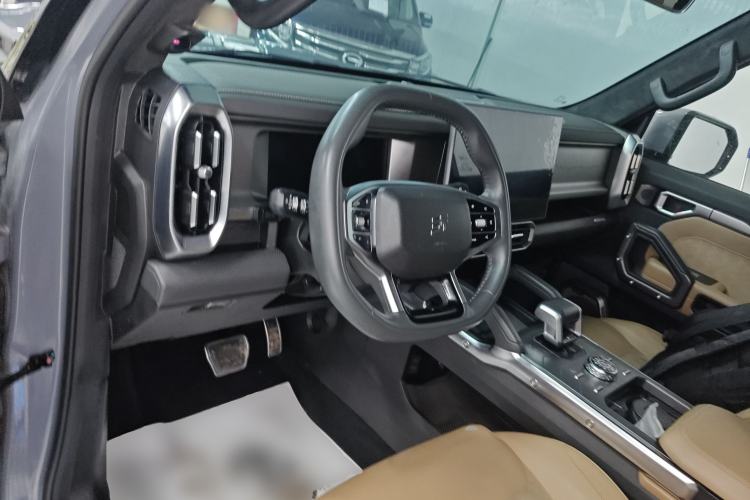 Used JETOUR Traveler 2023 2.0T All-Wheel Drive CrossPRO+