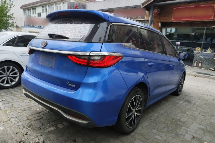 Used BYD Song MAX 2017 1.5T Automatic Smart Connect Elite 7-Seater
