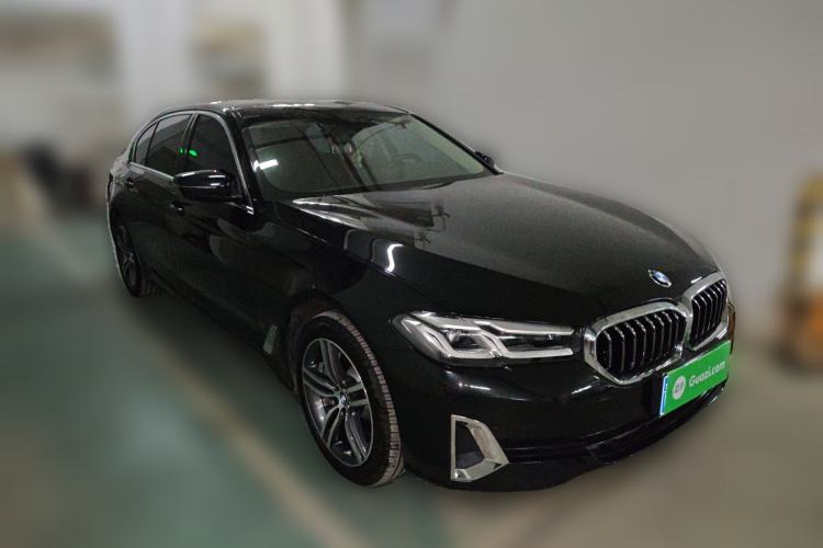 Used BMW 5 Series 2021 530Li xDrive Luxury Package Front Right 45 Deg