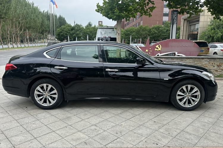 Used Infiniti M Series 2012 M25L Comfort Edition