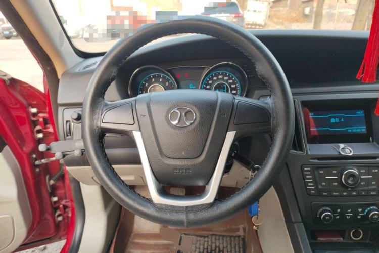Used BAIC Senova D50 2014 1.5L manual standard version