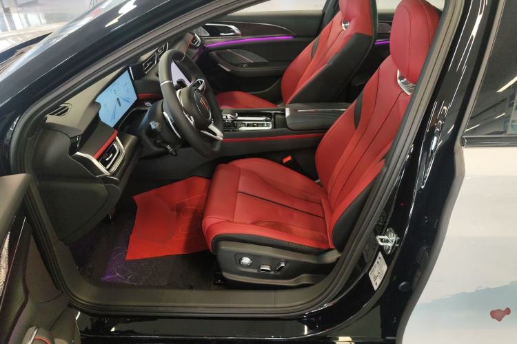 Used Hongqi H6 2024 2.0T ZhiShang Version
