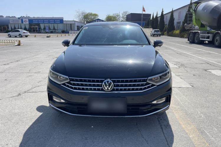 Used Volkswagen Magotan 2023 2 Million Units Commemorative Edition 330TSI DSG Luxury Version Exterior 1