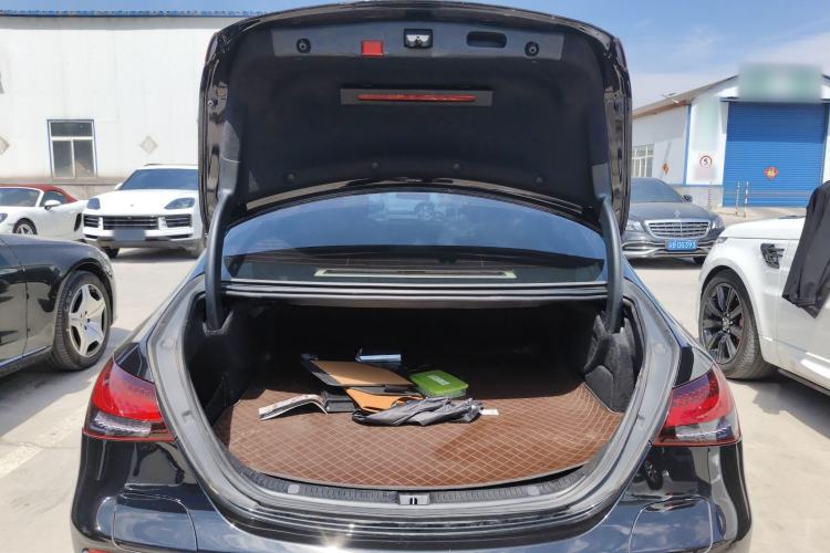 Used Mercedes-Benz E-Class New Energy 2023 E 350 e L Plug-in Hybrid Sedan Trunk