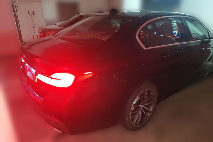 Used BMW 5 Series New Energy 2021 535Le Pioneer Edition M Sport Package Rear Right 45 Deg