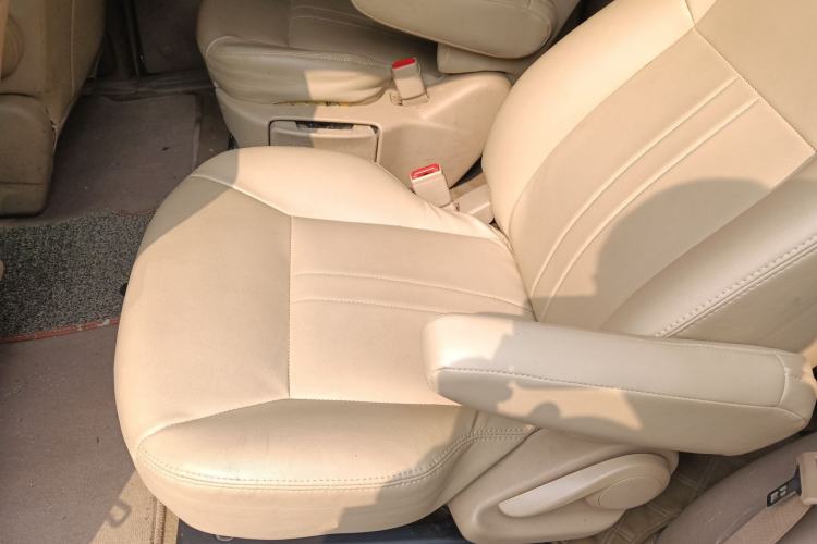 Used Buick GL8 2011 2.4L CT Comfort Edition