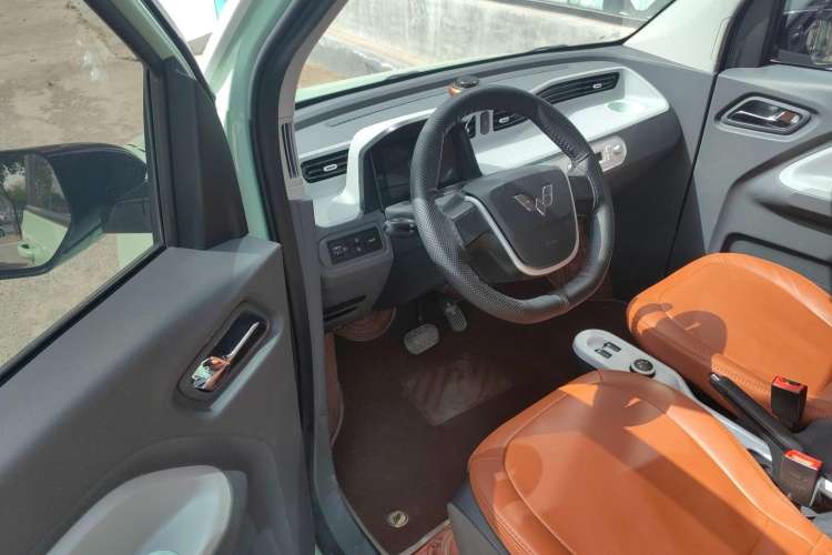 Used Wuling Hongguang MINIEV 2022 Macaron Premium Model – Lithium Ternary Battery