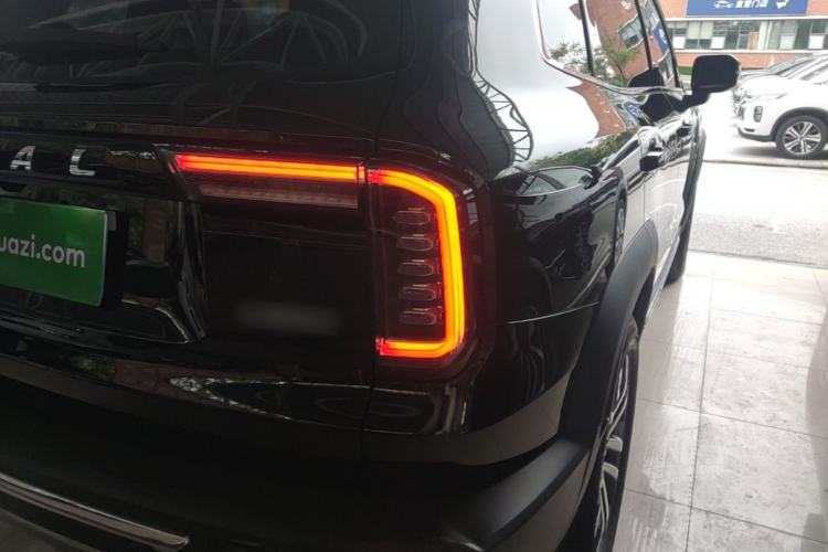 Used Haval DARGO 2022 2.0T DCT Two-Wheel Drive Huazhong Hound Edition Right Rear Taillight