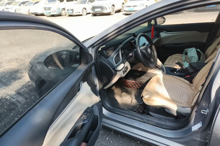 Used Buick GT 2018 15T Dual-Clutch Advanced Model China V Standard Driver Seat