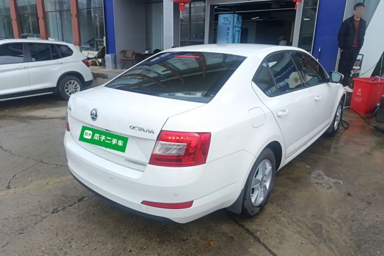 Used Skoda Octavia 2017 Classic Model 1.6L Automatic Standard Edition