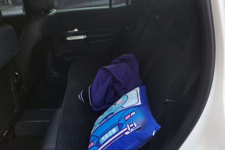 Used Mercedes-Benz GLB 2023 GLB 220 Sport Edition Left Rear Seat