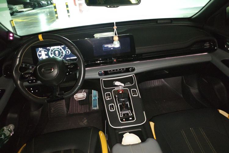 Used GAC Trumpchi EMPOW 2021 270T DCT J16 Version Center Console