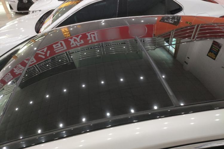 Used Toyota Camry 2019 Dual-Engine 2.5 HG Luxury Edition China VI Standard