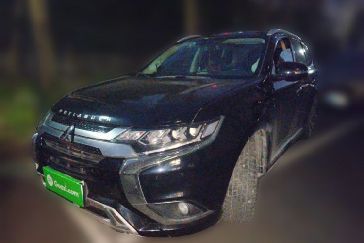 Used Mitsubishi Outlander 2020 2.4L 4x4 Zhi Xiang Edition 7-Seater