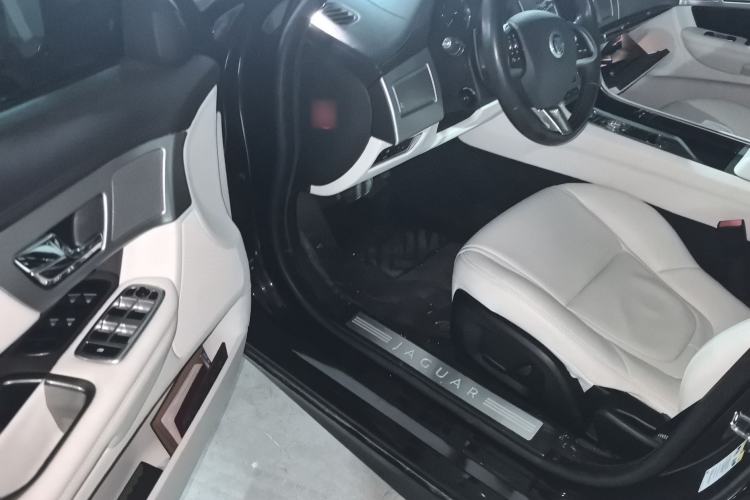 Used Jaguar XF 2013 XF 3.0 SC Prestige Edition
