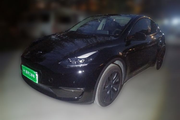 Used Tesla Model Y 2023 Long-Range All-Wheel-Drive Version