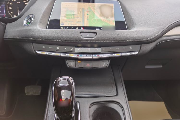 Used Cadillac XT4 2021 28T Two-Wheel Drive Leading Version
